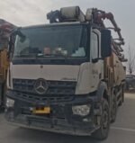 Used concrete pump truck 2020 Xcmg 62m on Chassis Mercedes-Benz with good price