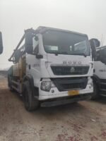 Hot product! Concrete pump truck 2021 Xcmg 37m on Chassis Howo - Image 5