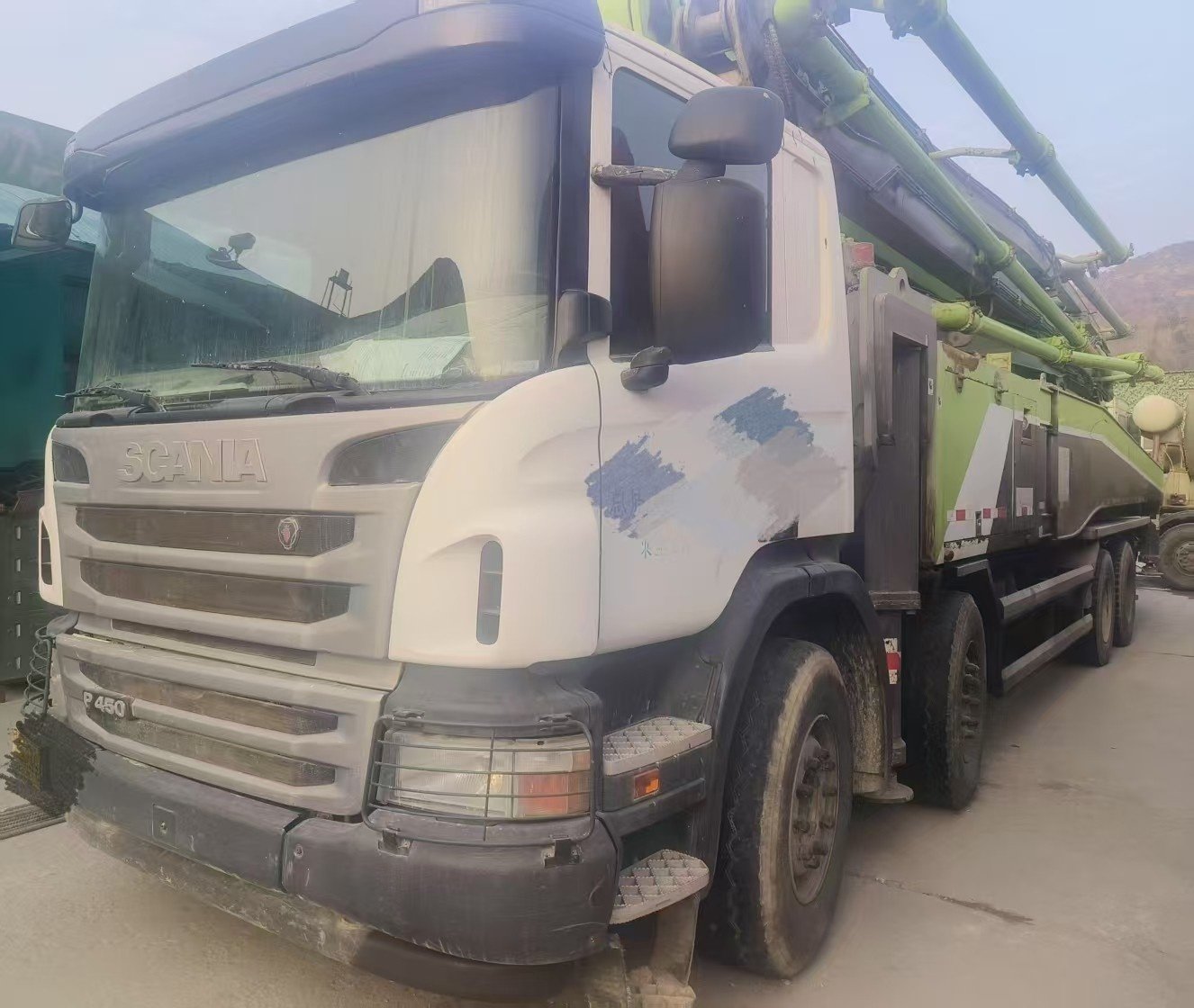 微信图片_20250503153956.jpg Second-hand pump car 2017 Zoomlion 56m on Chassis Scania in stock - Image 1