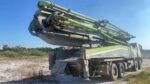 Concrete pump truck 2013 Zoomlion 56m on Chassis Mercedes-Benz - Image 4