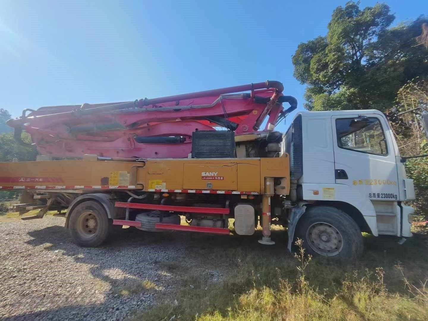 微信图片_20250504170154.jpg Second-hand pump truck 2018 Sany 37m on chassis Sany - Image 1