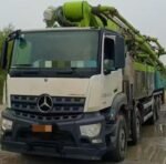 Second-hand concrete pump truck 2020 Zoomlion 63m on Chassis Benz