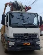 Concrete pump truck 2021 Xcmg 52m on Chassis Mercedes-Benz with good price