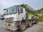 Second-hand concrete pump 2019 Zoomlion 56m on Benz with C8 system