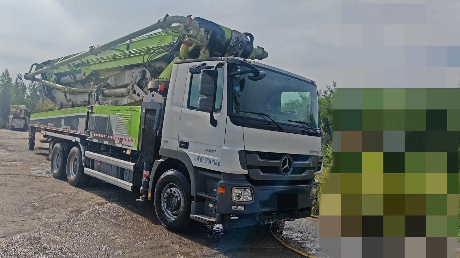 微信图片_20250505184513.jpg New arrival! Concrete pump truck 2018 Zoomlion 49m on Mercedes-Benz - Image 1