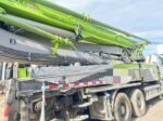Commodities in short supply! Concrete pump 2019 Zoomlion 49m on Benz - Image 4