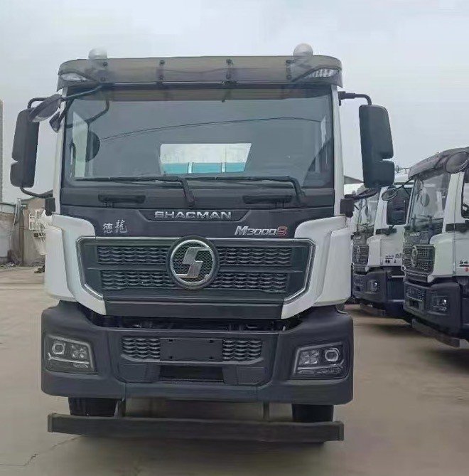 微信图片_20250511102528.jpg Concrete mixer trucks Euro 5 Shacman 12 cbm 4 alxes - Image 1
